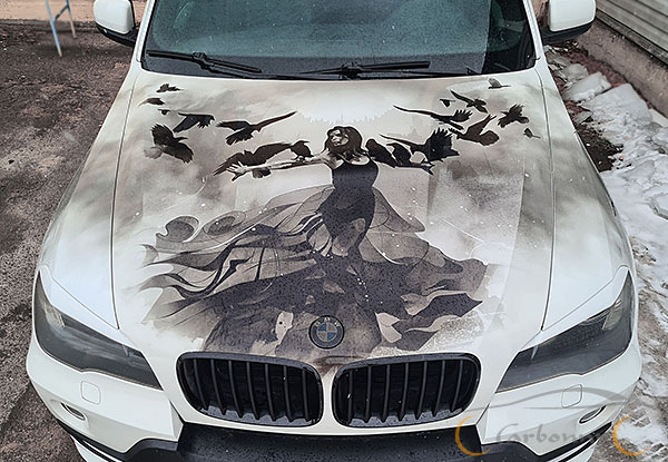 Винилография на BMW X5 ведьма