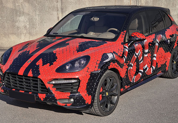 Porsche в стиле Gucci